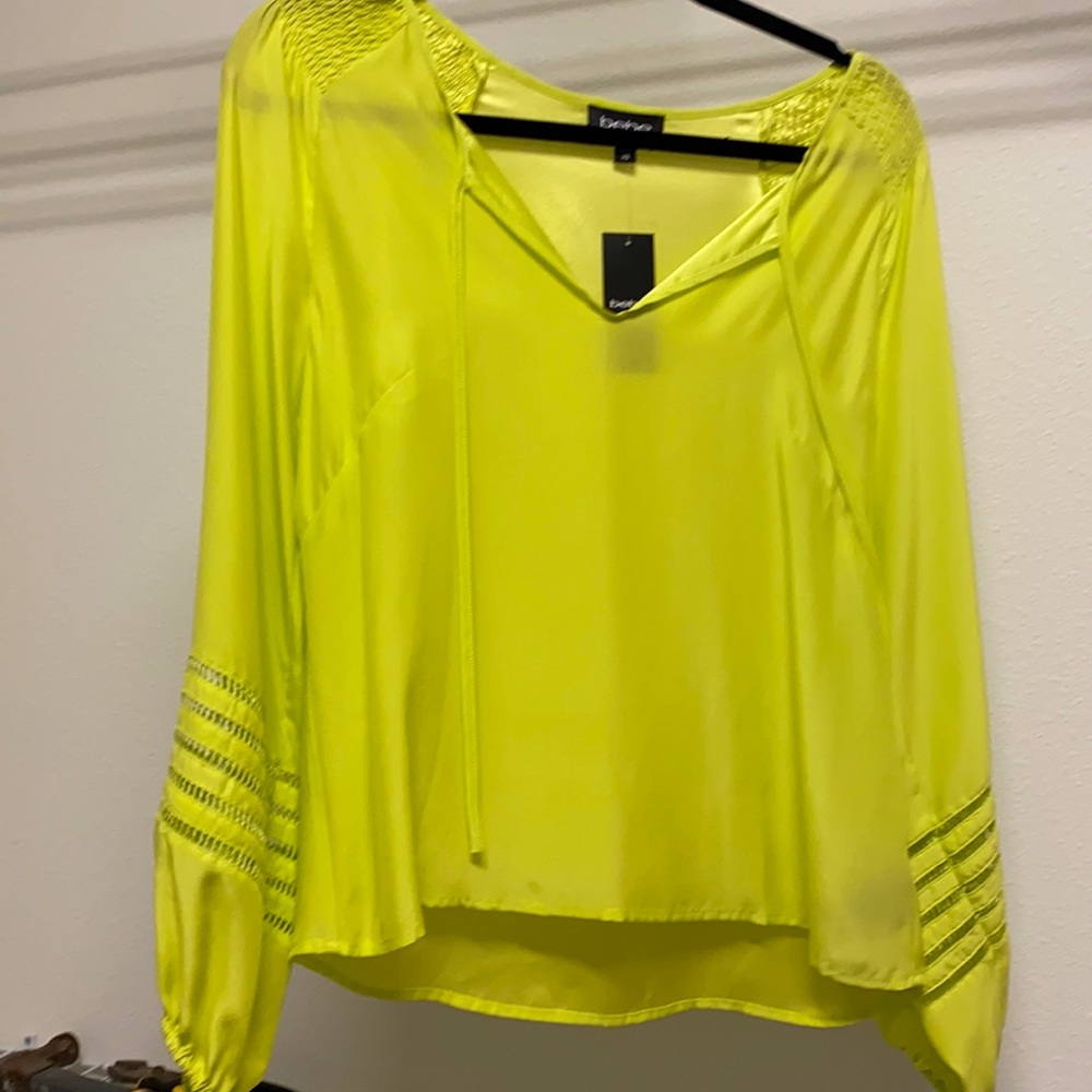 Bebe Lime green long sleeve top